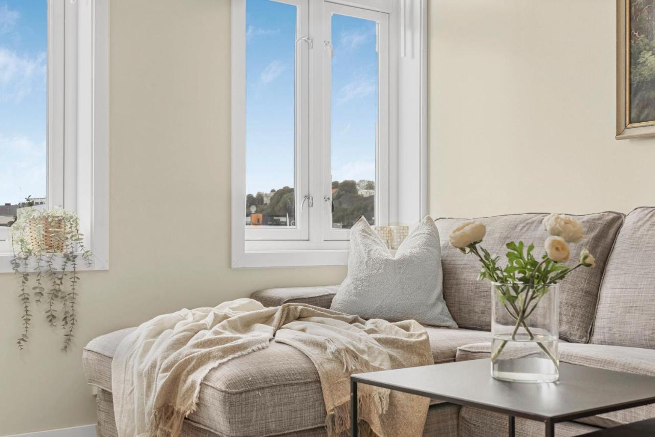 Contemporary City-Apartement With Views Of The Dock! Берген Екстериор снимка